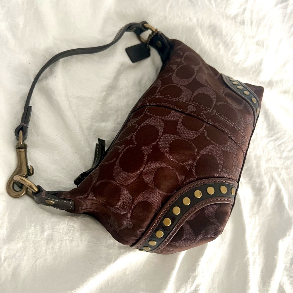 👑✅PRICE FIRM✅ Coach Brown Signature Mini Shoulder Bag with Leather Trim & studs - Picture 6 of 17